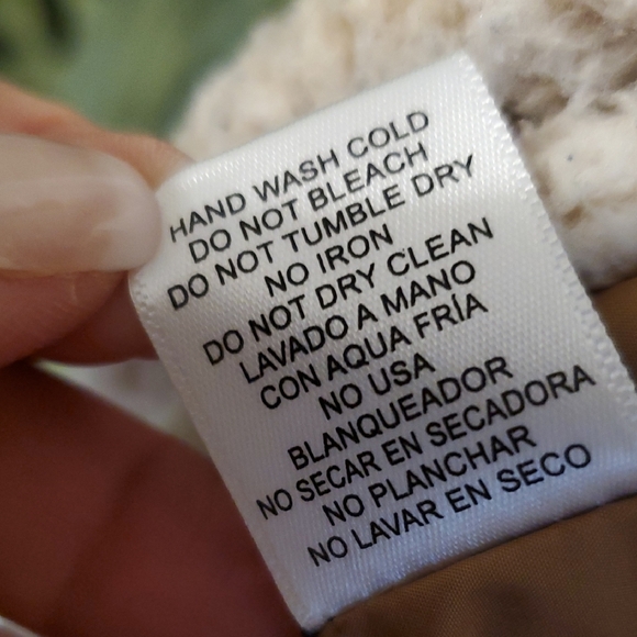 Reversable Love Tree Tan Quilted Jacket with Cozy Collar - Picture 3 of 8